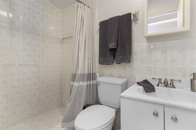 4660 W 9th Ave, Hialeah, FL 33012