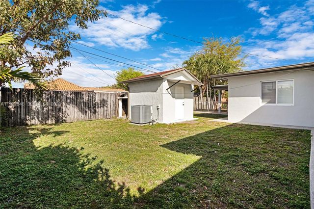 4660 W 9th Ave, Hialeah, FL 33012