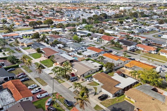 4660 W 9th Ave, Hialeah, FL 33012