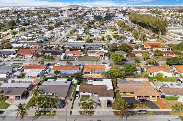 4660 W 9th Ave, Hialeah, FL 33012