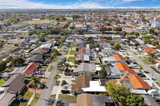 4660 W 9th Ave, Hialeah, FL 33012