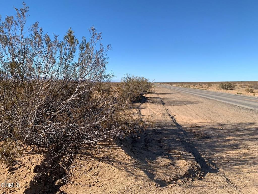 140 Th F8 Street E, Lancaster, CA 93535