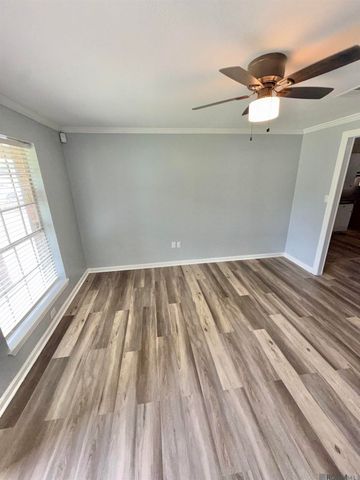 11893 Catalpa St, Baton Rouge, LA 70815