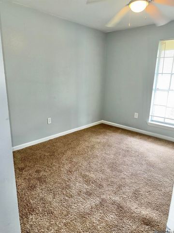 11893 Catalpa St, Baton Rouge, LA 70815