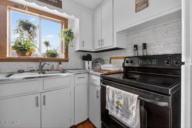 3921 Route 20, Schodack, NY 12123