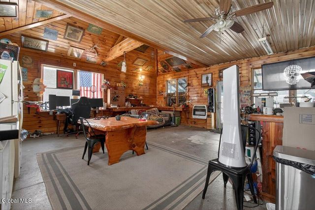 3921 Route 20, Schodack, NY 12123