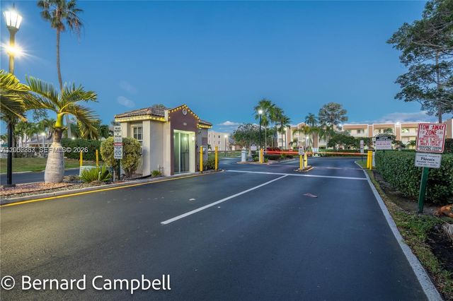 7264 S Devon Dr 112, Tamarac, FL 33321