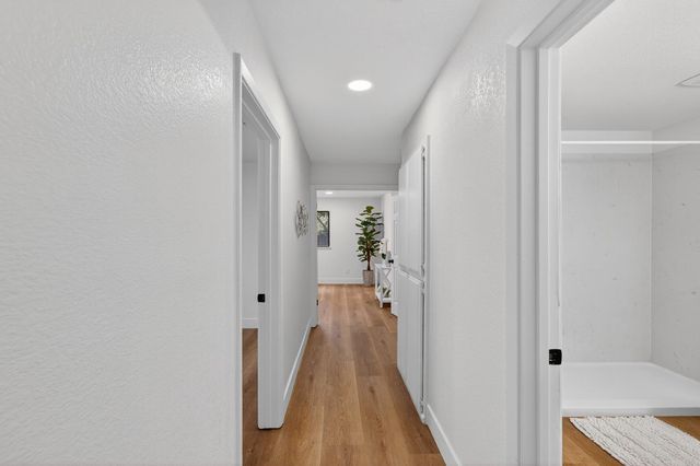 7717 VALLEY WOOD Dr, Sacramento, CA 95828