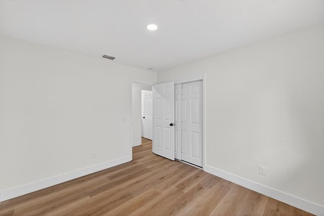 7717 VALLEY WOOD Dr, Sacramento, CA 95828