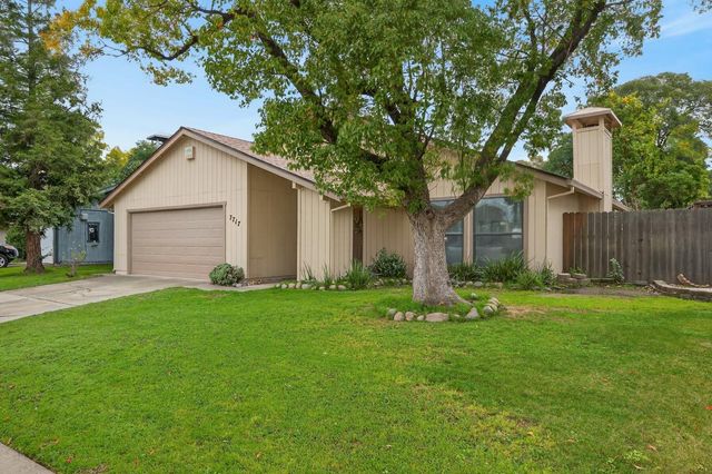 7717 VALLEY WOOD Dr, Sacramento, CA 95828