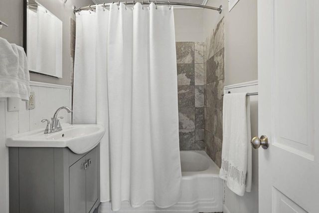 2830 Hoard Street, Madison, WI 53704