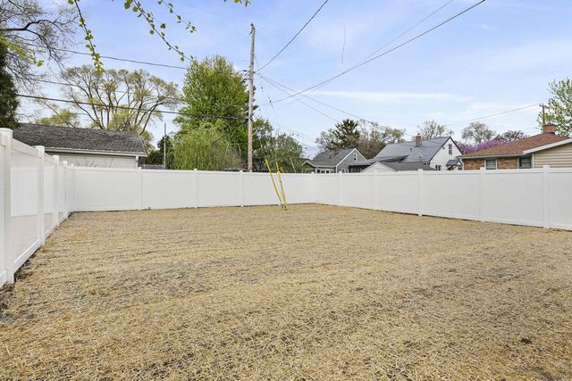2830 Hoard Street, Madison, WI 53704