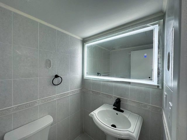 1985 S Ocean Drive 16b, Hallandale Beach, FL 33009