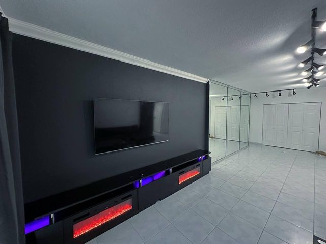 1985 S Ocean Drive 16b, Hallandale Beach, FL 33009