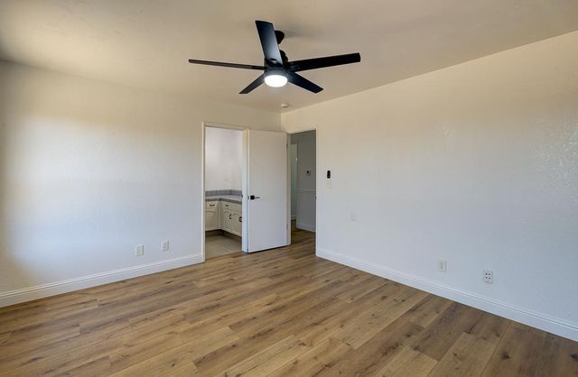 3221 N Hanover Avenue, Fresno, CA 93722