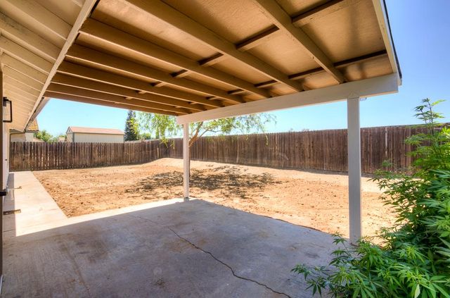 3221 N Hanover Avenue, Fresno, CA 93722