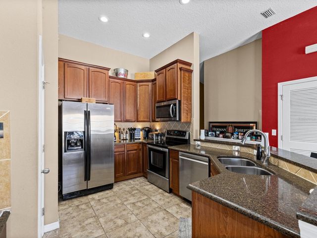 6774 BREEZY PALM DRIVE, Riverview, FL 33578