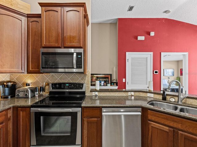 6774 BREEZY PALM DRIVE, Riverview, FL 33578