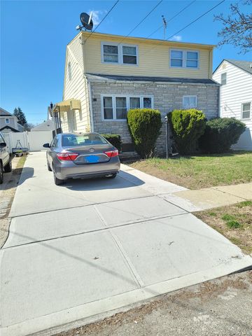 521 N 7th Street, New Hyde Park, NY 11040