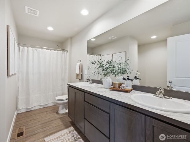 2263 S Melody Lane, East Wenatchee, WA 98802