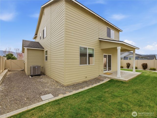 2263 S Melody Lane, East Wenatchee, WA 98802