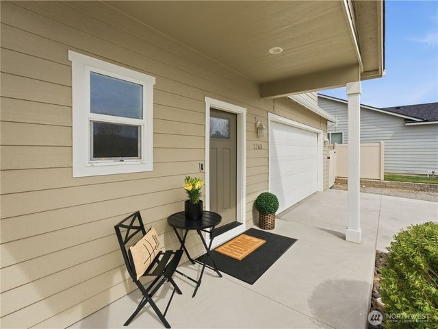 2263 S Melody Lane, East Wenatchee, WA 98802