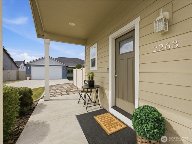 2263 S Melody Lane, East Wenatchee, WA 98802