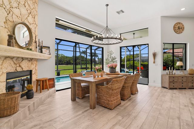 1902 S CLUB Drive, Wellington, FL 33414