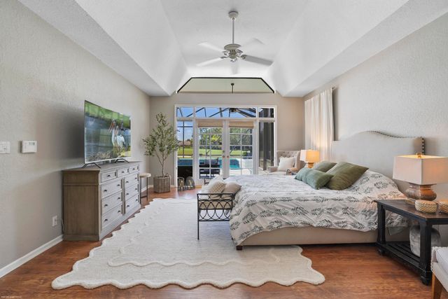 1902 S CLUB Drive, Wellington, FL 33414
