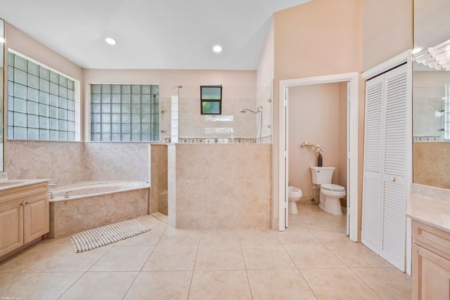 1902 S CLUB Drive, Wellington, FL 33414