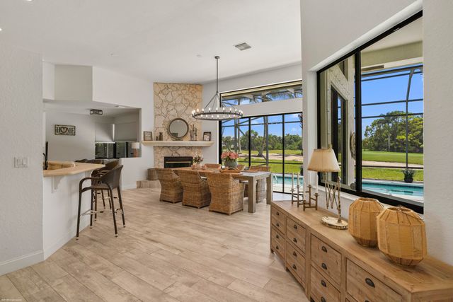 1902 S CLUB Drive, Wellington, FL 33414