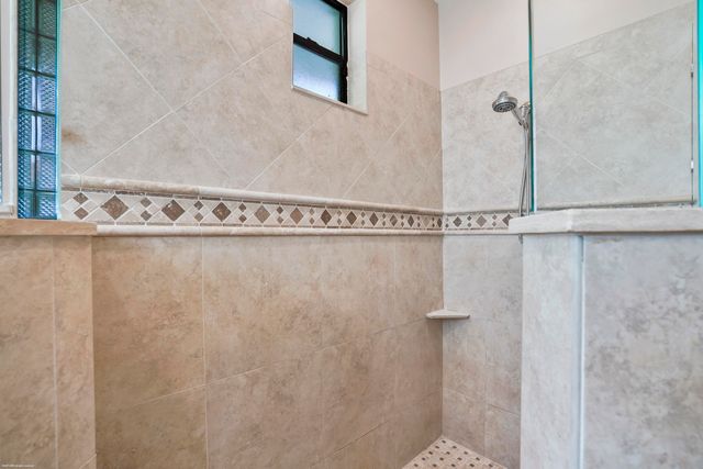 1902 S CLUB Drive, Wellington, FL 33414
