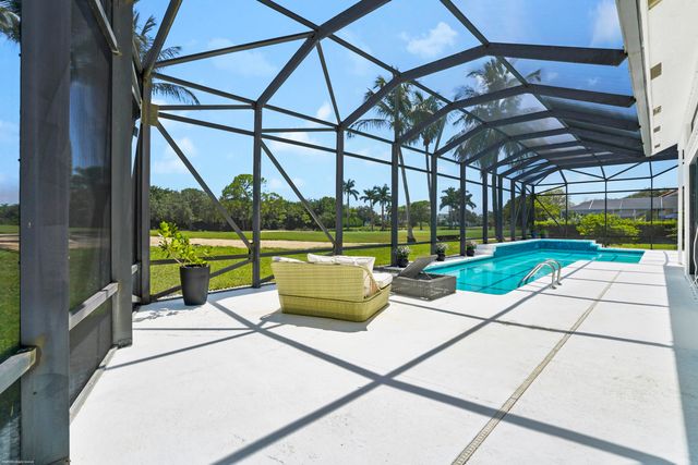 1902 S CLUB Drive, Wellington, FL 33414