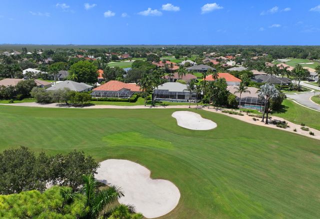1902 S CLUB Drive, Wellington, FL 33414
