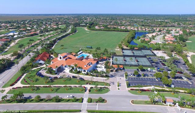 1902 S CLUB Drive, Wellington, FL 33414
