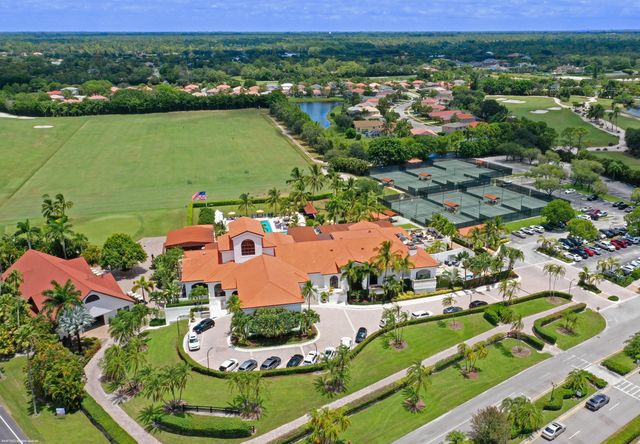 1902 S CLUB Drive, Wellington, FL 33414