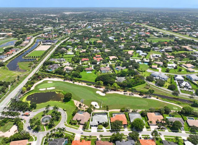 1902 S CLUB Drive, Wellington, FL 33414