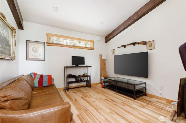 5287 Maxwelton Road, Langley, WA 98260