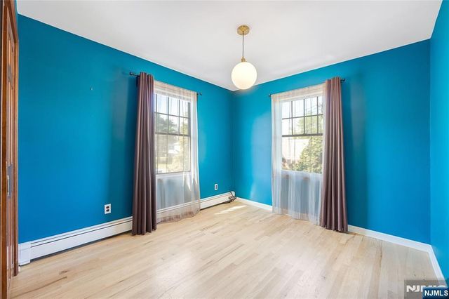 384 Main Avenue, Wallington, NJ 07057