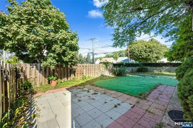 384 Main Avenue, Wallington, NJ 07057