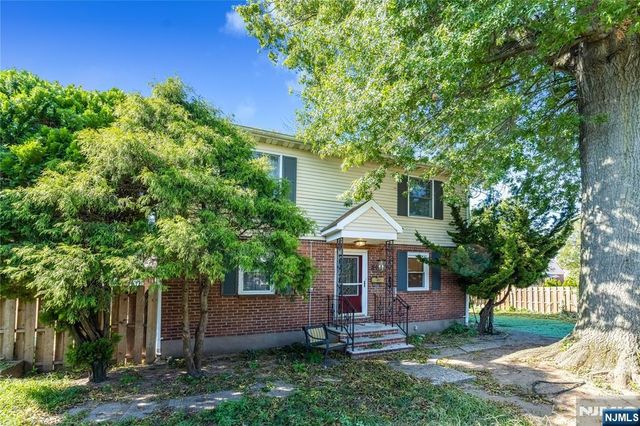 384 Main Avenue, Wallington, NJ 07057