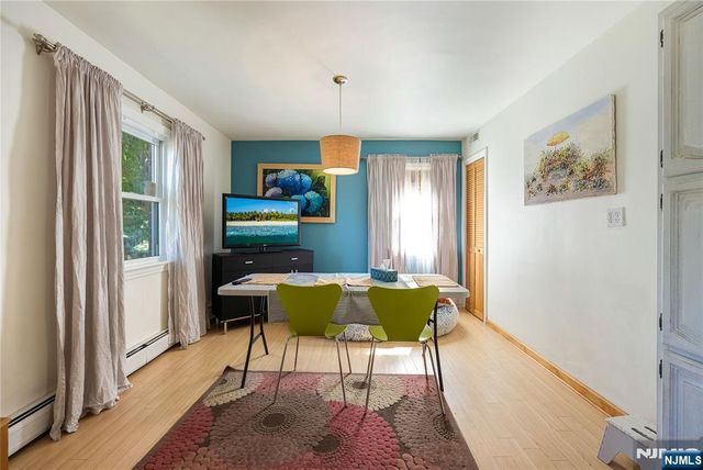 384 Main Avenue, Wallington, NJ 07057