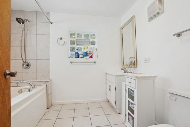 8040 S May Street, Chicago, IL 60620