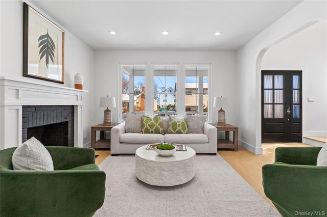 4 W Glen Avenue, Port Chester, NY 10573