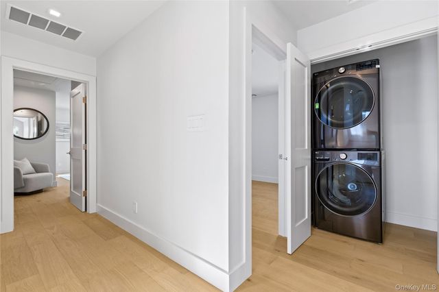 4 W Glen Avenue, Port Chester, NY 10573