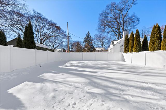 4 W Glen Avenue, Port Chester, NY 10573