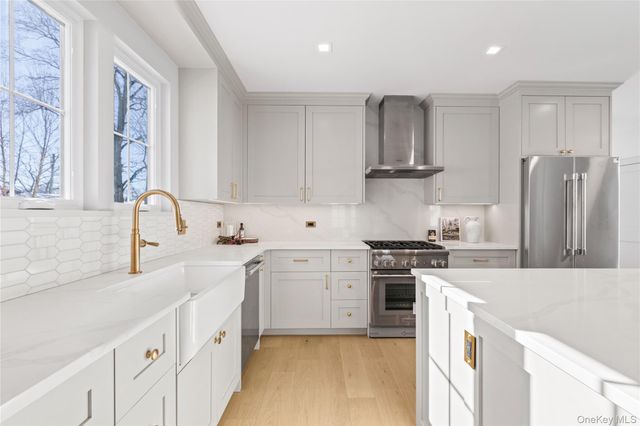 4 W Glen Avenue, Port Chester, NY 10573