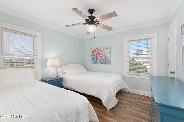 2111 Ocean Drive, Emerald Isle, NC 28594