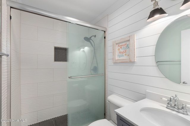 2111 Ocean Drive, Emerald Isle, NC 28594