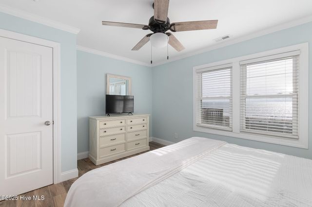 2111 Ocean Drive, Emerald Isle, NC 28594